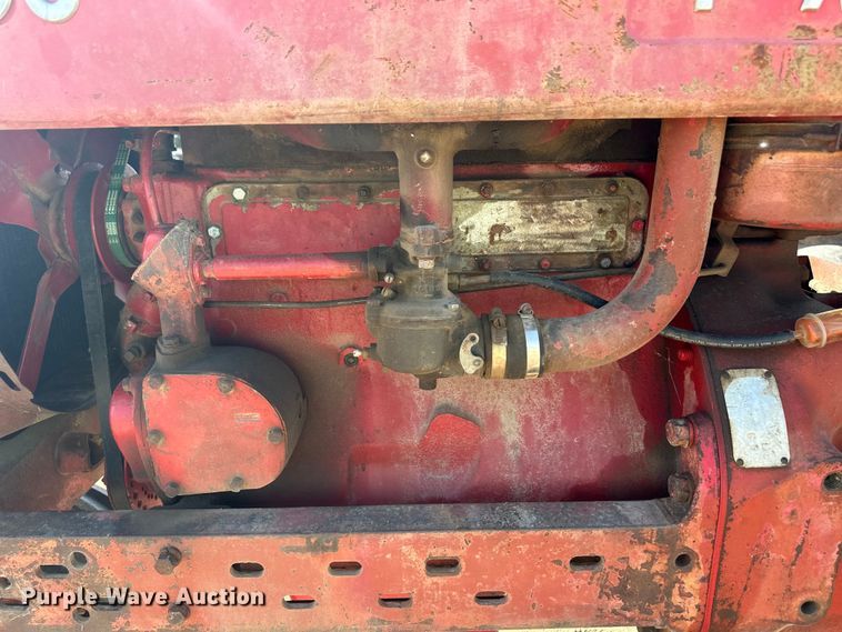 image for item OL9620 International Harvester McCormick Farmall 400 tractor