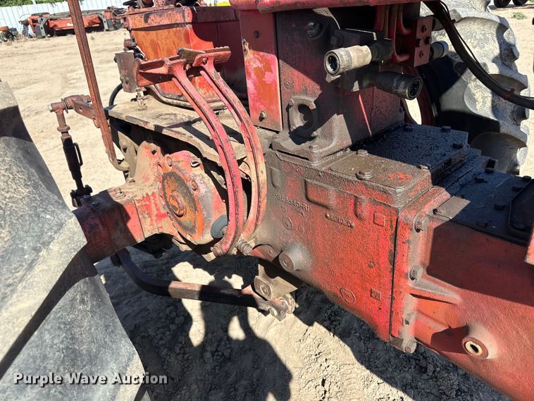 image for item OL9620 International Harvester McCormick Farmall 400 tractor