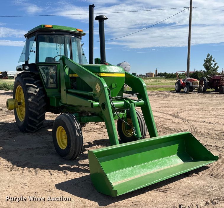 image for item OL9622 1974 John Deere 4430 tractor