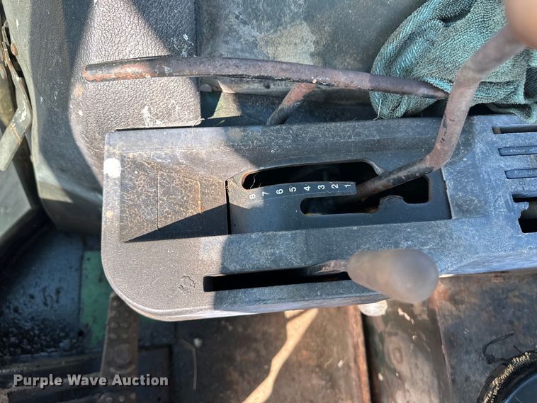 image for item OL9622 1974 John Deere 4430 tractor