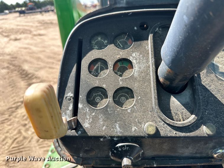 image for item OL9622 1974 John Deere 4430 tractor