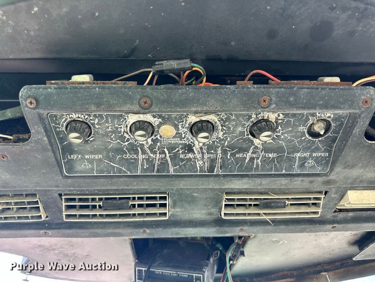 image for item OL9622 1974 John Deere 4430 tractor