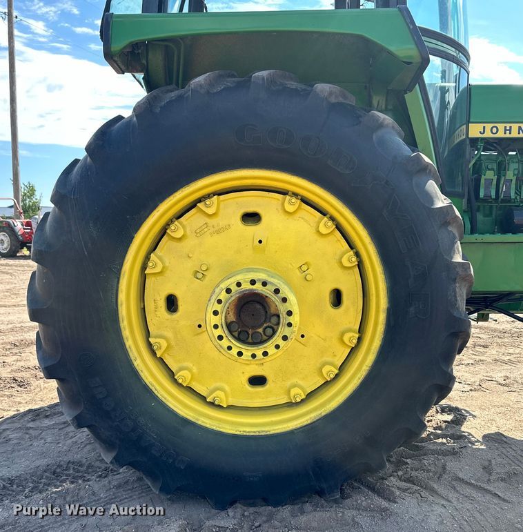 image for item OL9622 1974 John Deere 4430 tractor