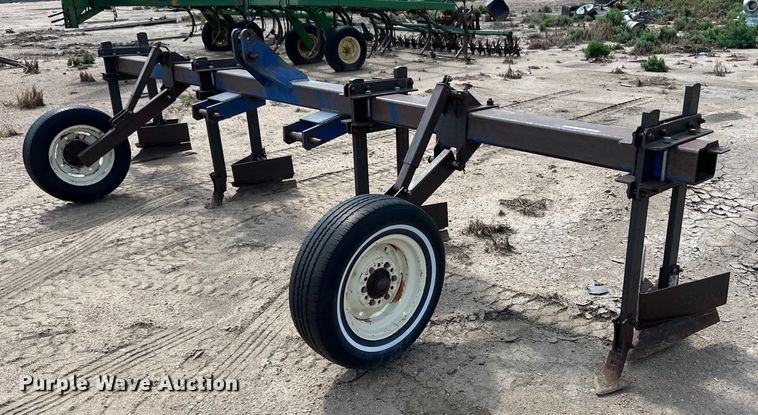 image for item OL9627 Row crop cultivator