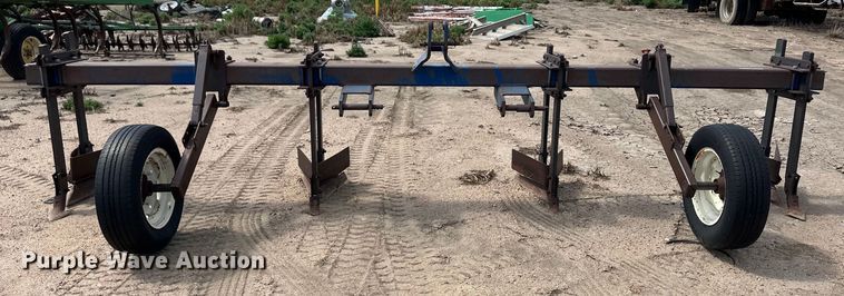 image for item OL9627 Row crop cultivator