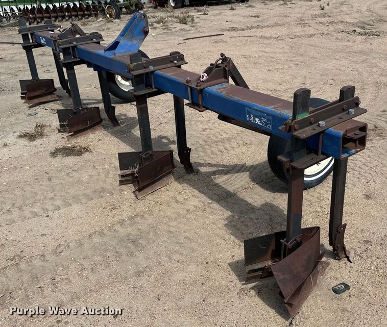 image for item OL9627 Row crop cultivator