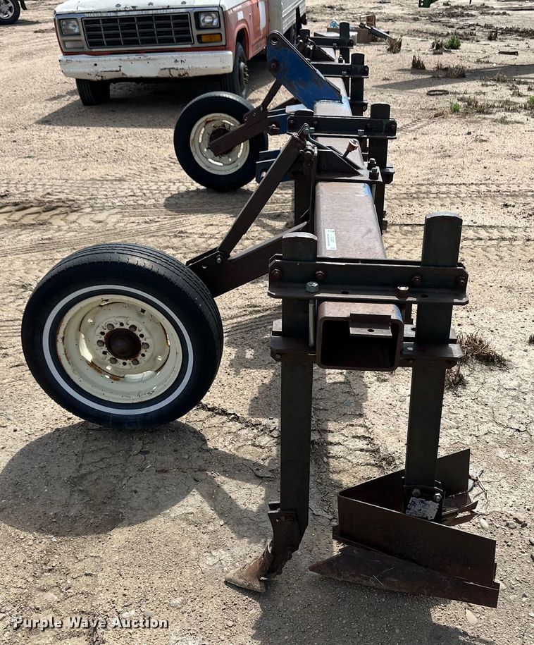 image for item OL9627 Row crop cultivator