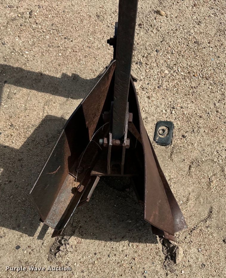 image for item OL9627 Row crop cultivator