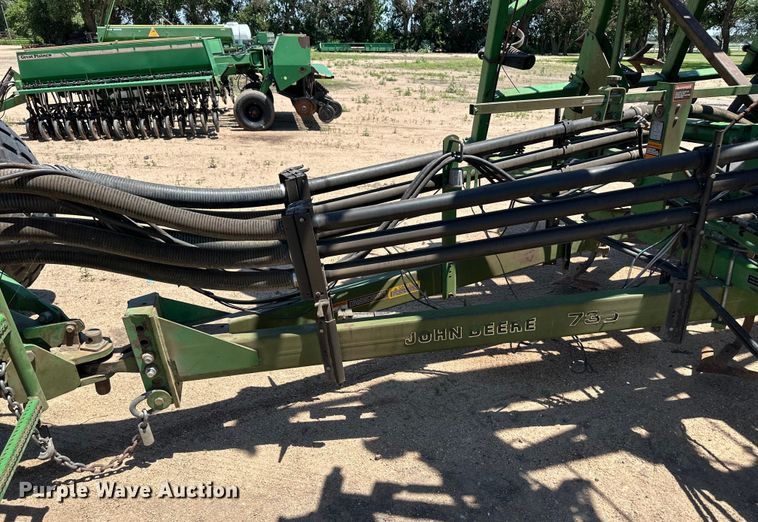 image for item OL9629 John Deere 730 air seeder