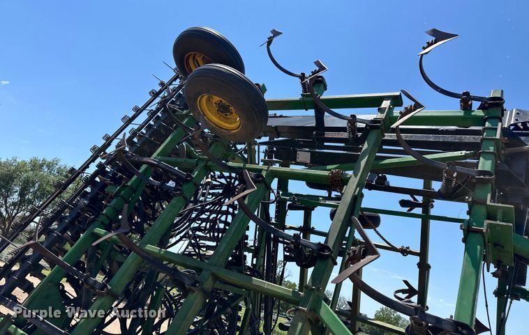 image for item OL9629 John Deere 730 air seeder