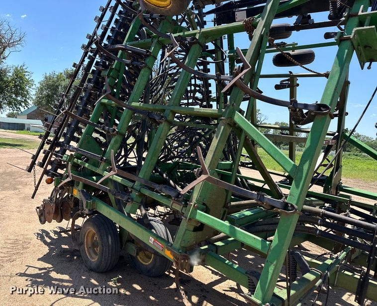 image for item OL9629 John Deere 730 air seeder