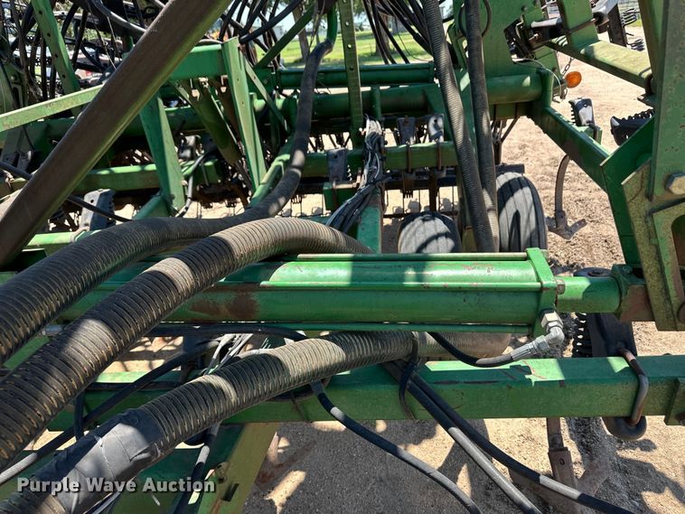 image for item OL9629 John Deere 730 air seeder