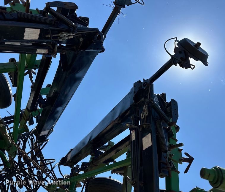 image for item OL9629 John Deere 730 air seeder