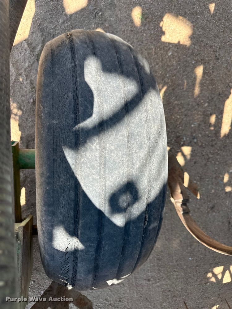 image for item OL9629 John Deere 730 air seeder