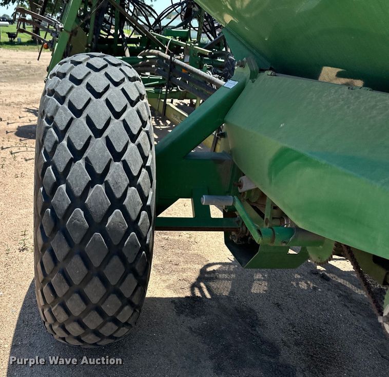 image for item OL9629 John Deere 730 air seeder