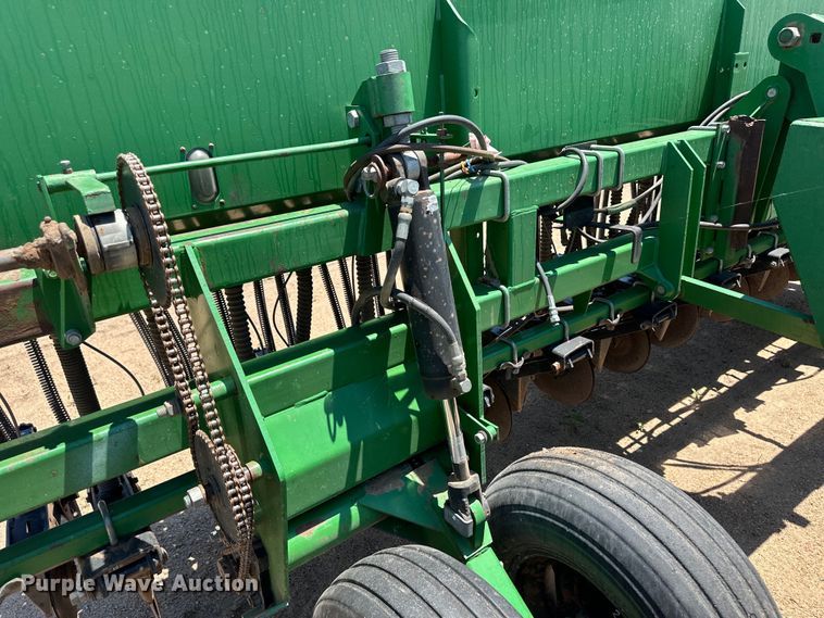 image for item OL9630 Great Plains Solid Stand 45 grain drill