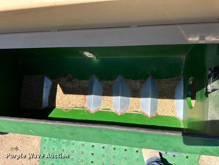 image for item OL9630 Great Plains Solid Stand 45 grain drill