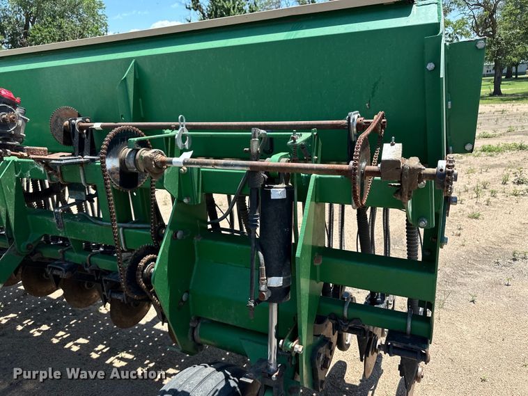 image for item OL9630 Great Plains Solid Stand 45 grain drill