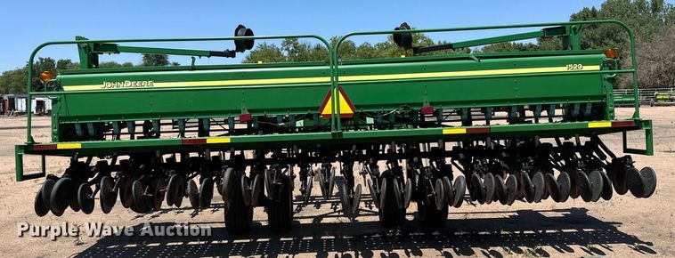image for item OL9631 John Deere 1520 grain drill