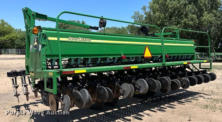 image for item OL9631 John Deere 1520 grain drill