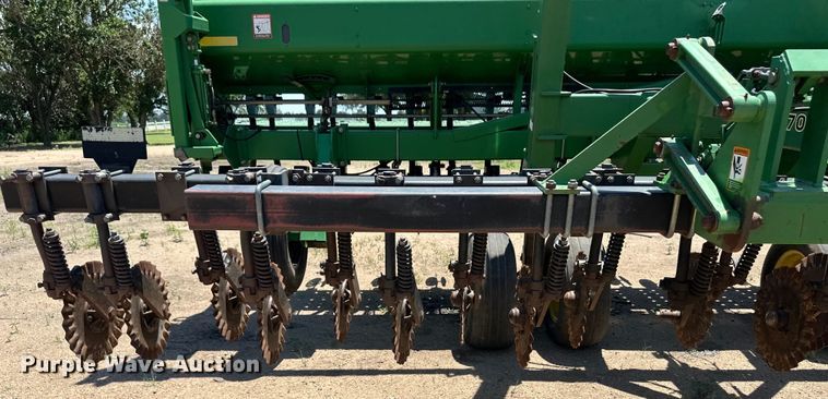image for item OL9631 John Deere 1520 grain drill
