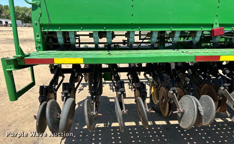 image for item OL9631 John Deere 1520 grain drill
