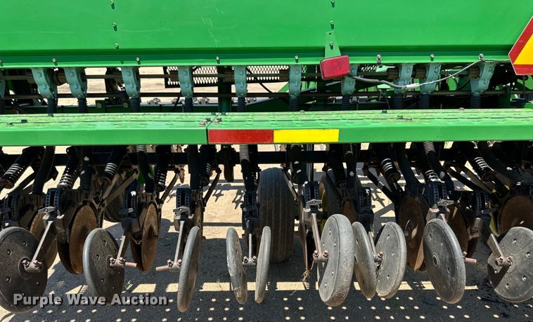 image for item OL9631 John Deere 1520 grain drill