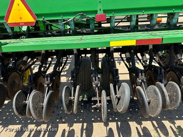 image for item OL9631 John Deere 1520 grain drill