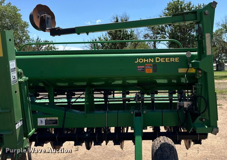 image for item OL9631 John Deere 1520 grain drill