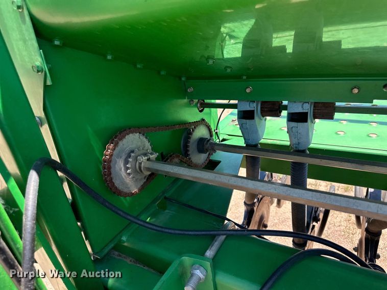 image for item OL9631 John Deere 1520 grain drill