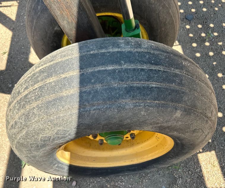 image for item OL9631 John Deere 1520 grain drill