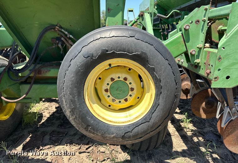 image for item OL9633 (2) John Deere 515 drills