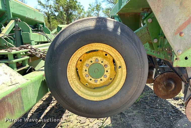 image for item OL9633 (2) John Deere 515 drills