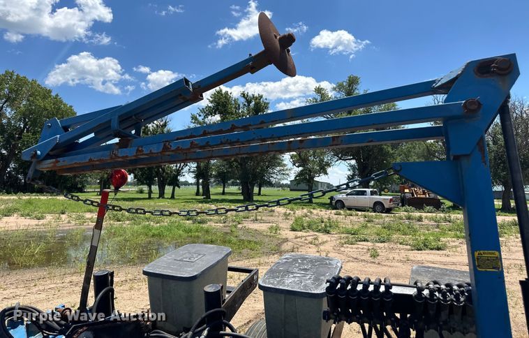 image for item OL9686 Kinze 2600 no-till planter