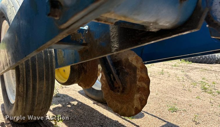 image for item OL9686 Kinze 2600 no-till planter