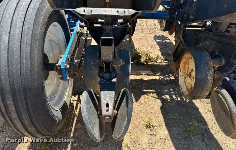 image for item OL9686 Kinze 2600 no-till planter