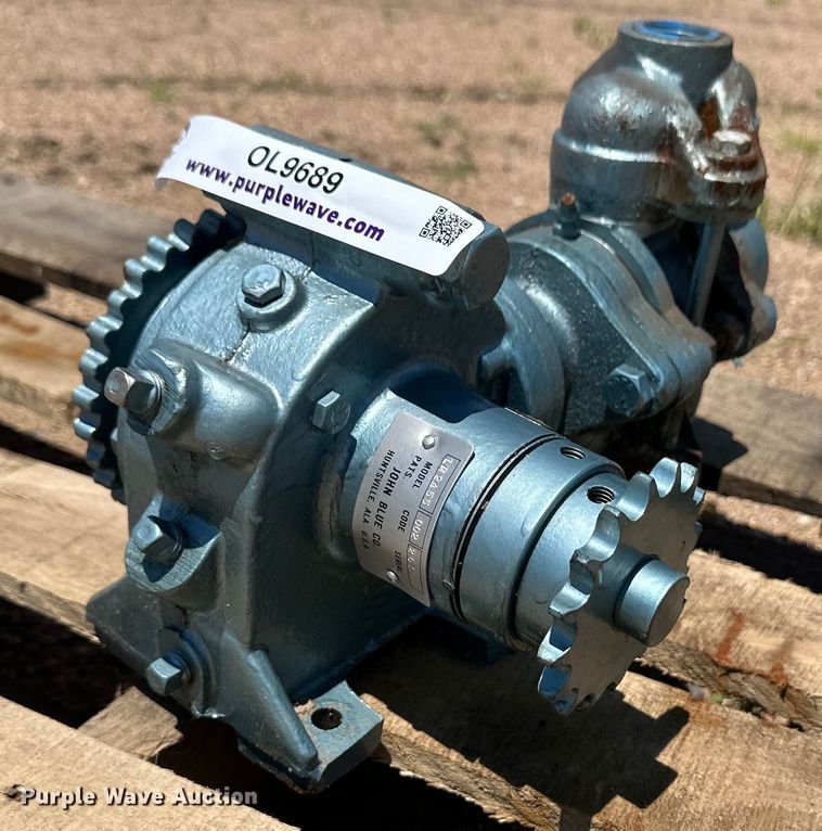 image for item OL9689 John Blue liquid fertilizer pump