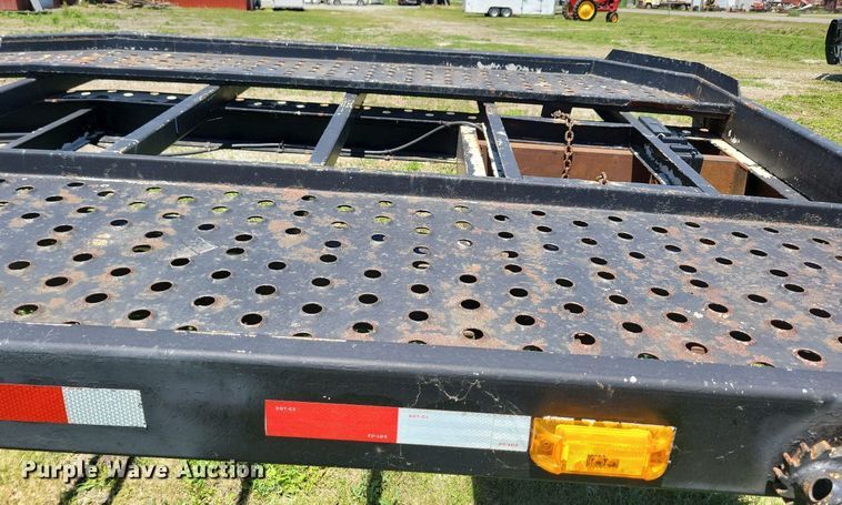 image for item DG0640 1992 Monroe car carrier trailer