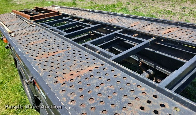 image for item DG0640 1992 Monroe car carrier trailer