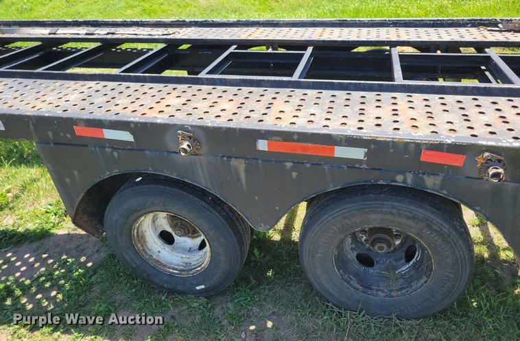 image for item DG0640 1992 Monroe car carrier trailer
