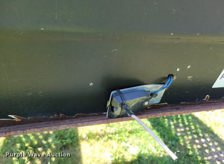 image for item DG0640 1992 Monroe car carrier trailer