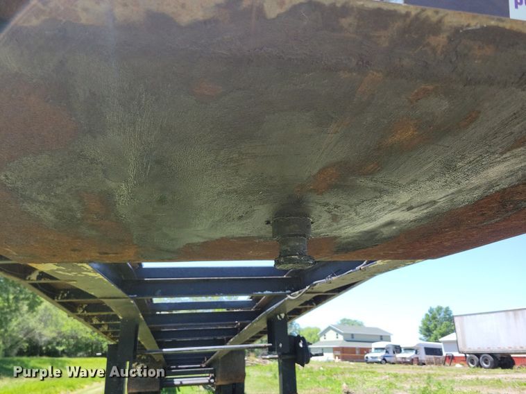 image for item DG0640 1992 Monroe car carrier trailer