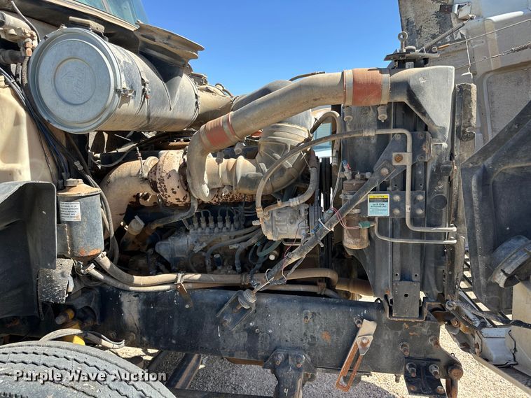 image for item DK6639 1998 Mack semi truck