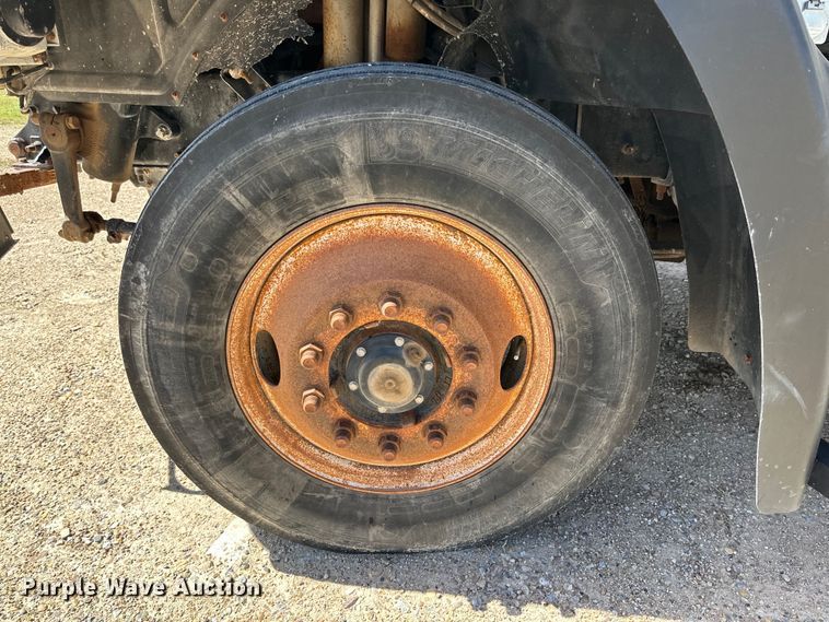 image for item DK6639 1998 Mack semi truck