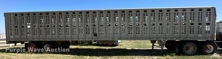 image for item DK6640 1994 Wilson PSAL-301 livestock trailer
