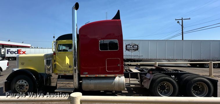 image for item DK6645 2003 Peterbilt 379 semi truck