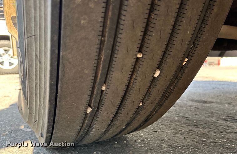 image for item DK6645 2003 Peterbilt 379 semi truck