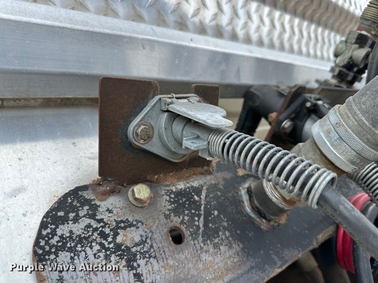 image for item DK6670 2016 Freightliner Cascadia semi truck