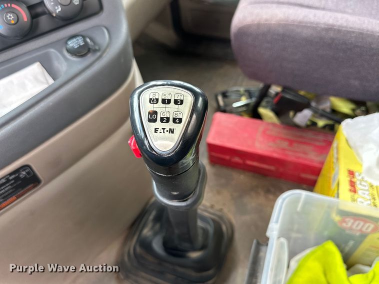 image for item DK6670 2016 Freightliner Cascadia semi truck