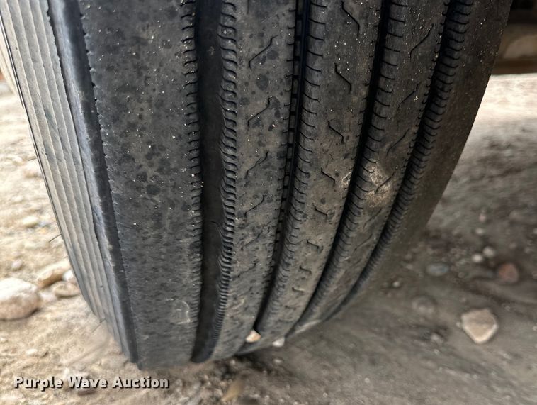 image for item DK6670 2016 Freightliner Cascadia semi truck